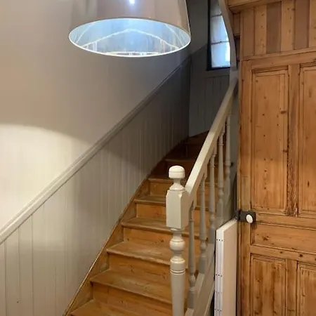 Paris :poupette Villa *