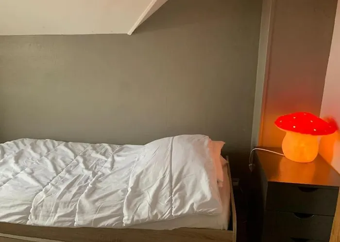 Paris :poupette Villa